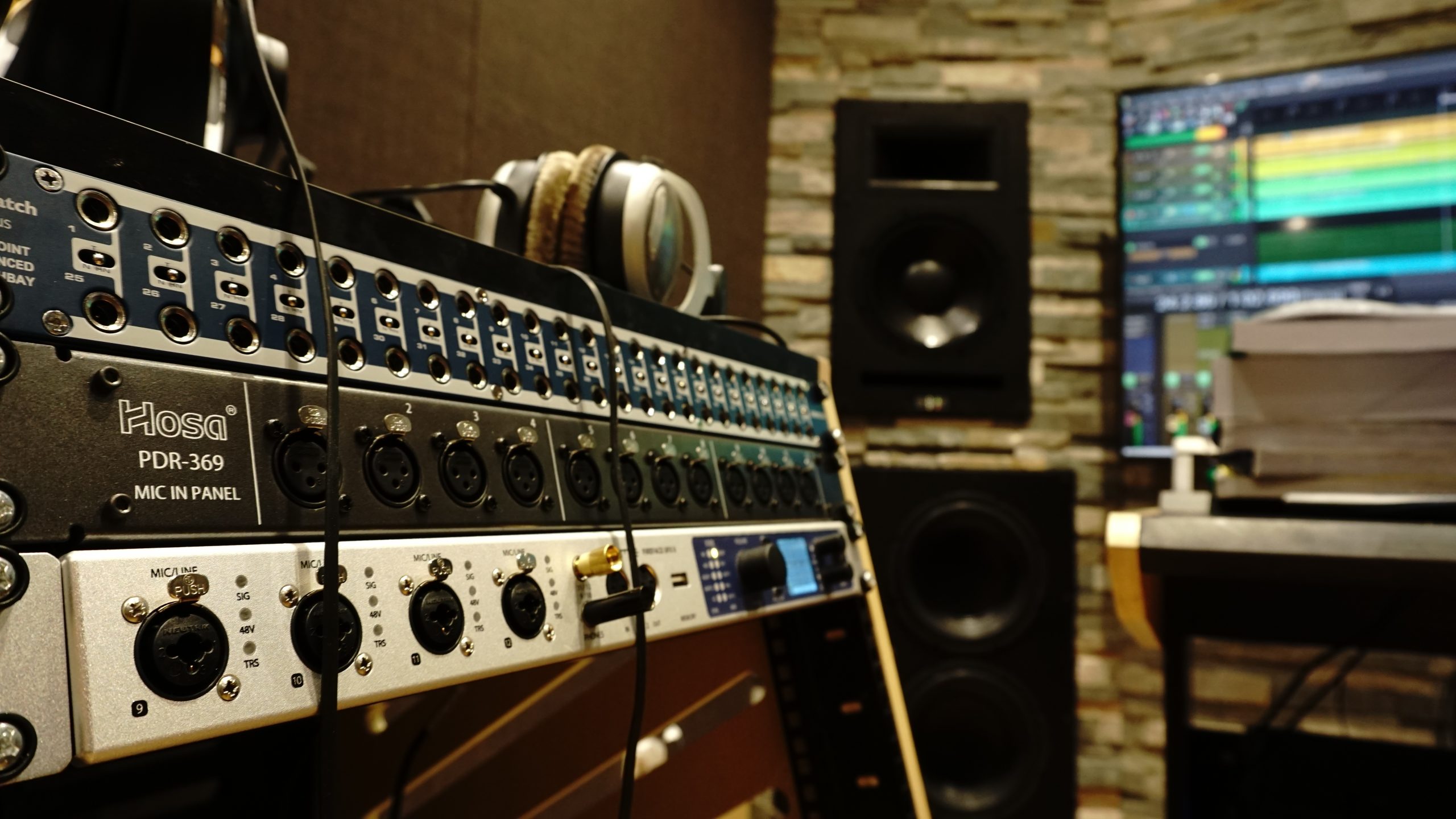 Studio B | True Sound